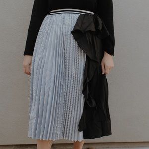 the Flavia skirt by RARA CLOTH